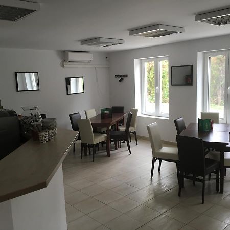 By The River Hotel Oryakhovo Extérieur photo